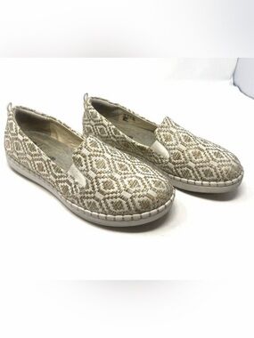 Cloudsteppers by Clarks Women's Tan and White Patterned Slip-Ons SZ 8